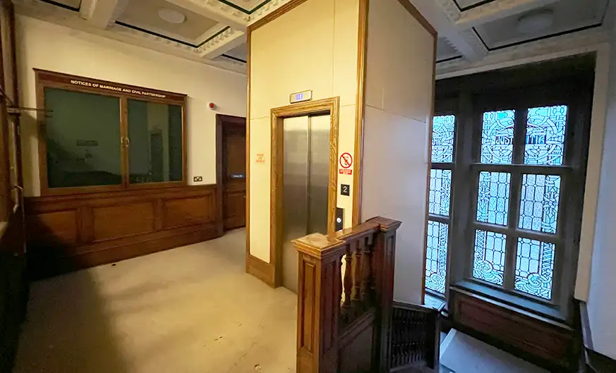 Guardian House - lift